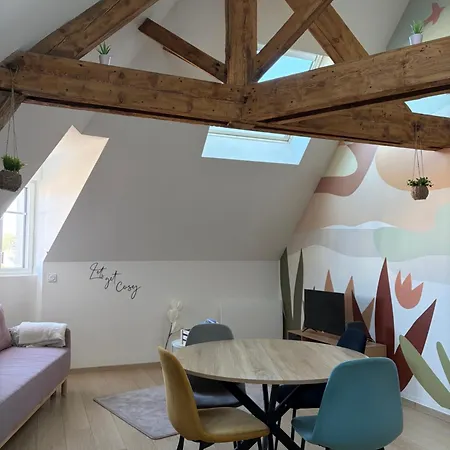 Sur Le Vieux Port De Pornic